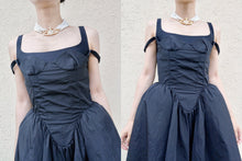 Load image into Gallery viewer, Vintage Taffeta Gothic Princess Dress