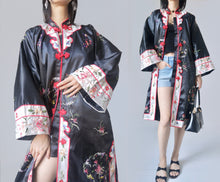 Load image into Gallery viewer, Vintage Qing Dynasty Duster