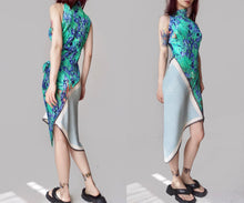 Load image into Gallery viewer, Vintage Green Silk Patched Chinoiserie Dress