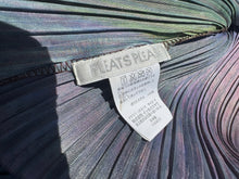 Load image into Gallery viewer, Vintage Issey Miyake Pleated dress
