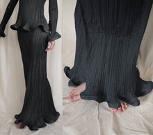 Load image into Gallery viewer, 1997 Issey Miyake Dress Set
