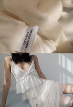 Load image into Gallery viewer, Vintage Silk Bridal White Layering Cake FLowy Dress
