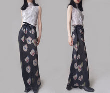Load image into Gallery viewer, Vintage Buddha Print Ruched Skirt
