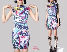 Load image into Gallery viewer, Vintage Grafitti Pleated Dress
